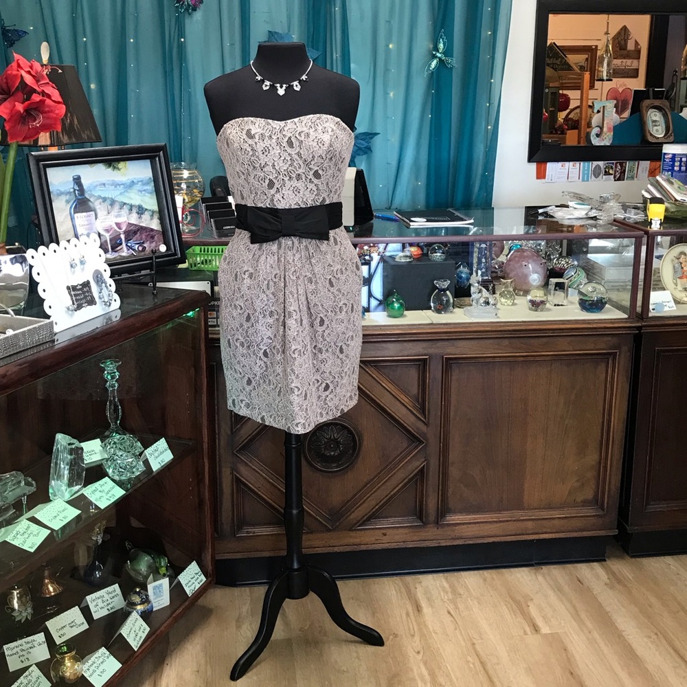 H&M Cream Lace Sweetheart Mini (12)